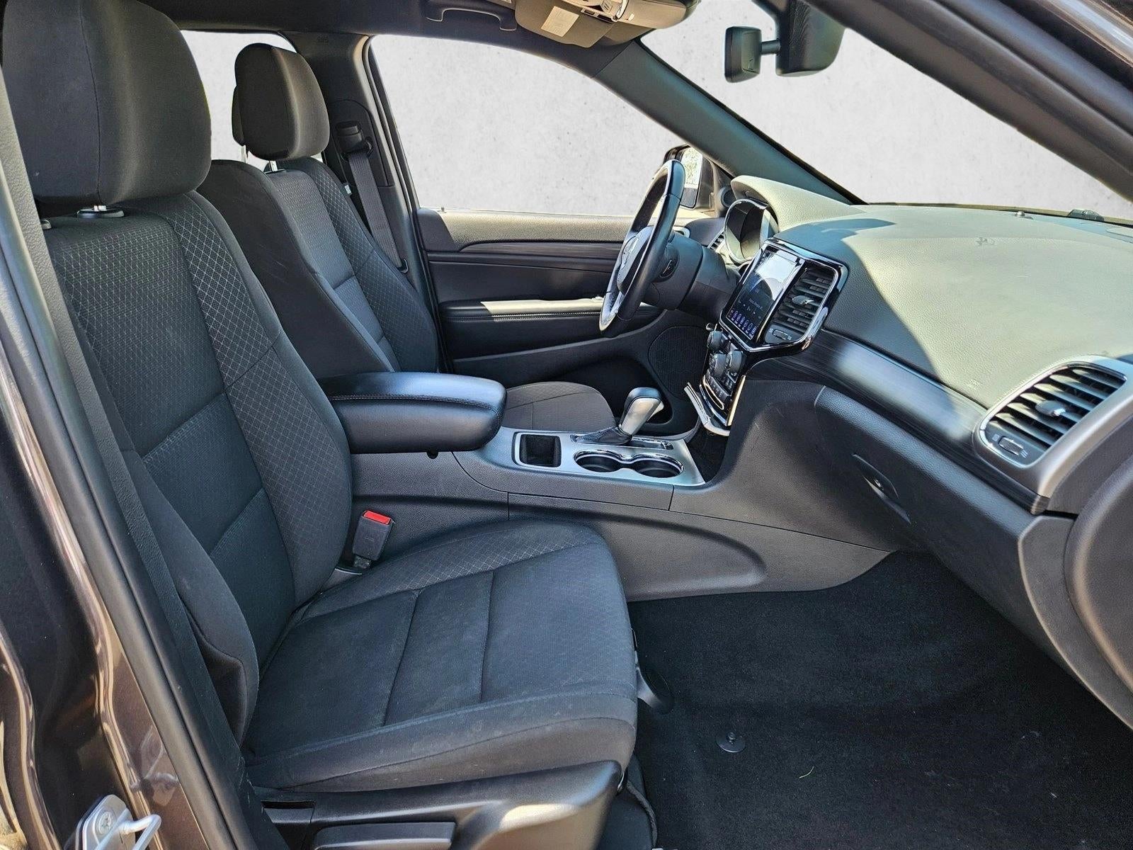 2019 Jeep Grand Cherokee Laredo E 4x2