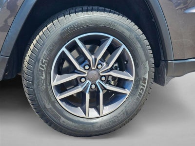 2019 Jeep Grand Cherokee Laredo E 4x2