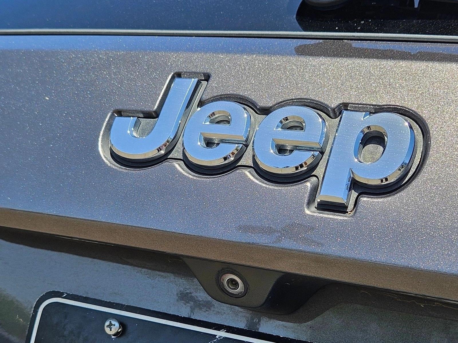 2019 Jeep Grand Cherokee Laredo E 4x2