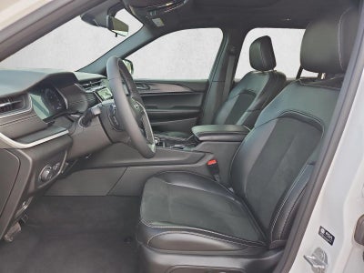 2025 Jeep Grand Cherokee Altitude X 4x4