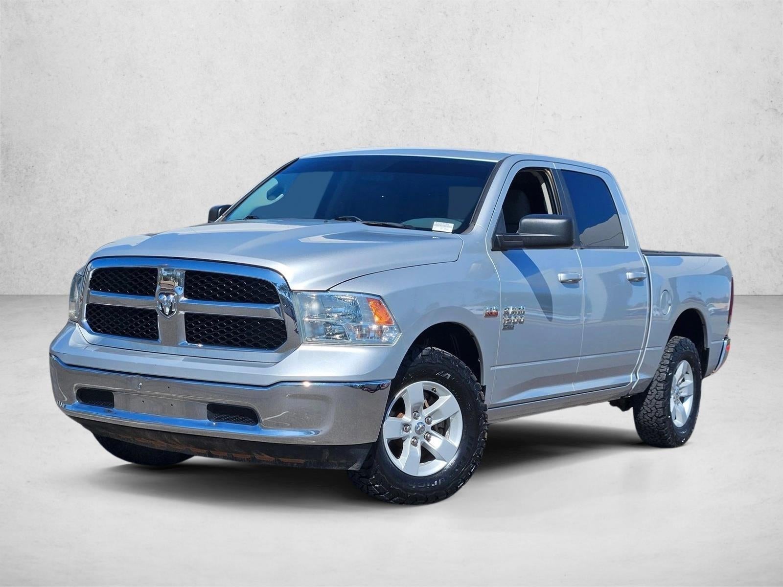 2019 RAM 1500 Classic SLT Crew Cab 4x4 5'7" Box