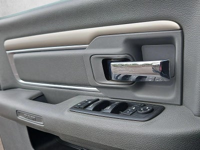 2019 RAM 1500 Classic SLT Crew Cab 4x4 5'7" Box