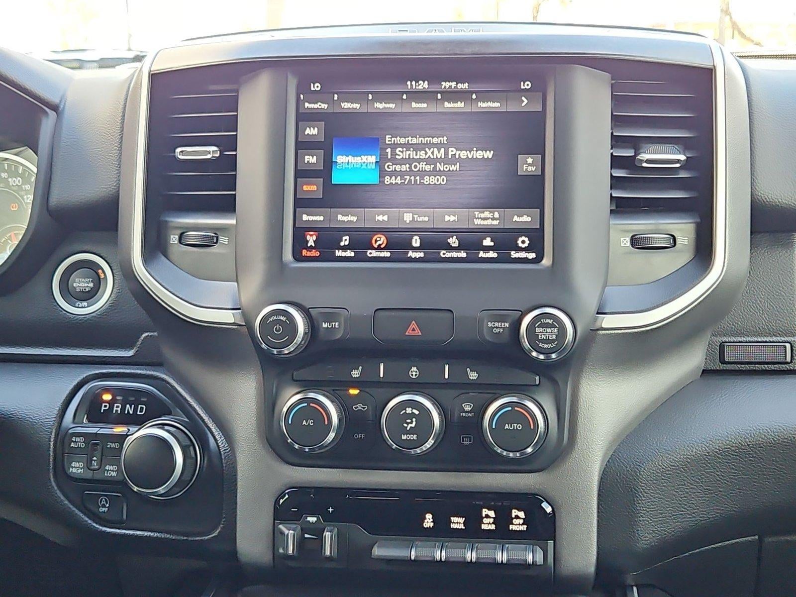 2020 RAM 1500 Big Horn Crew Cab 4x4 5'7" Box