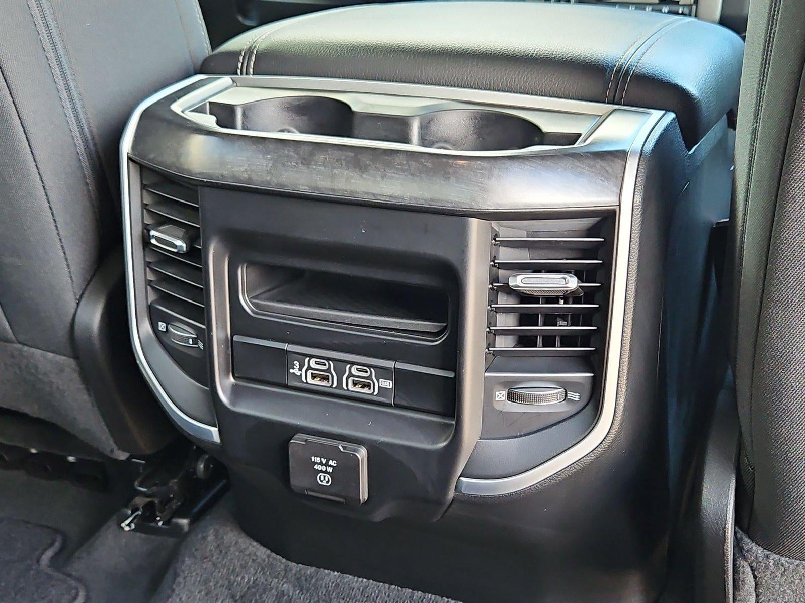 2020 RAM 1500 Big Horn Crew Cab 4x4 5'7" Box
