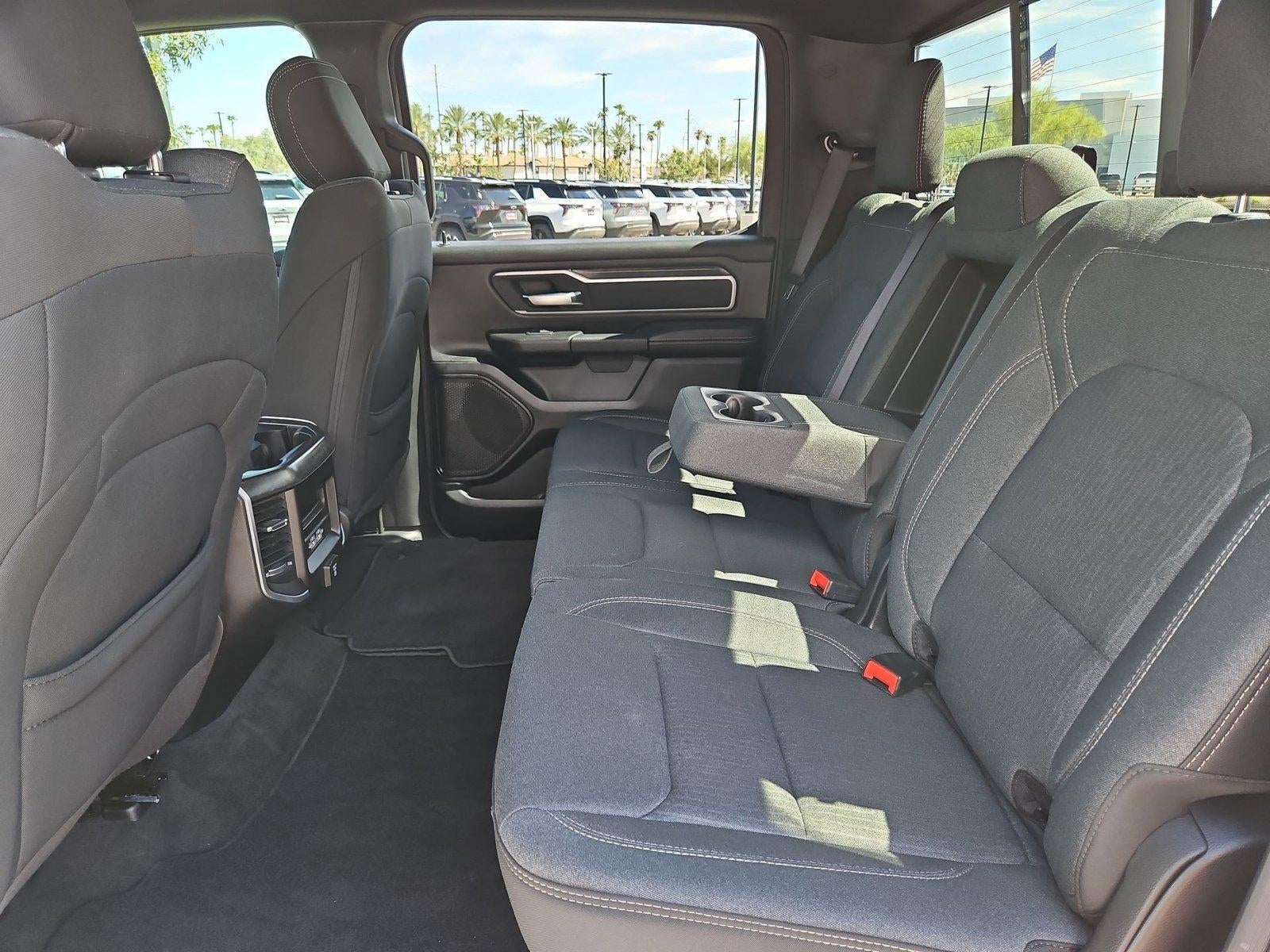 2020 RAM 1500 Big Horn Crew Cab 4x4 5'7" Box