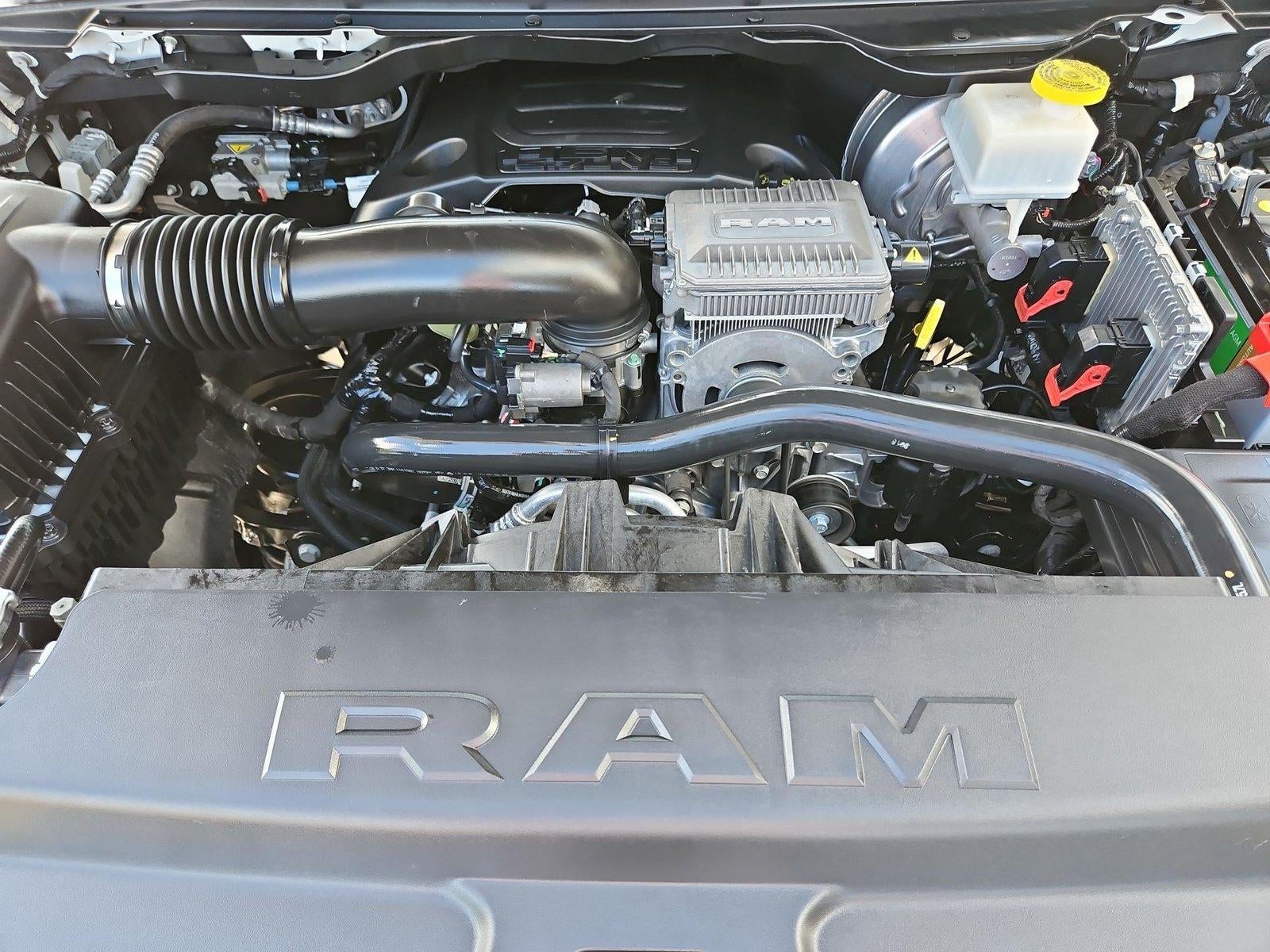 2020 RAM 1500 Big Horn Crew Cab 4x4 5'7" Box