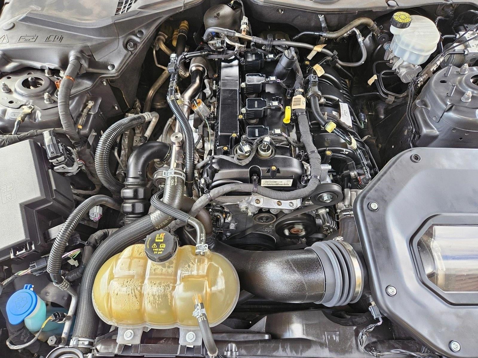 2021 Ford Mustang EcoBoost