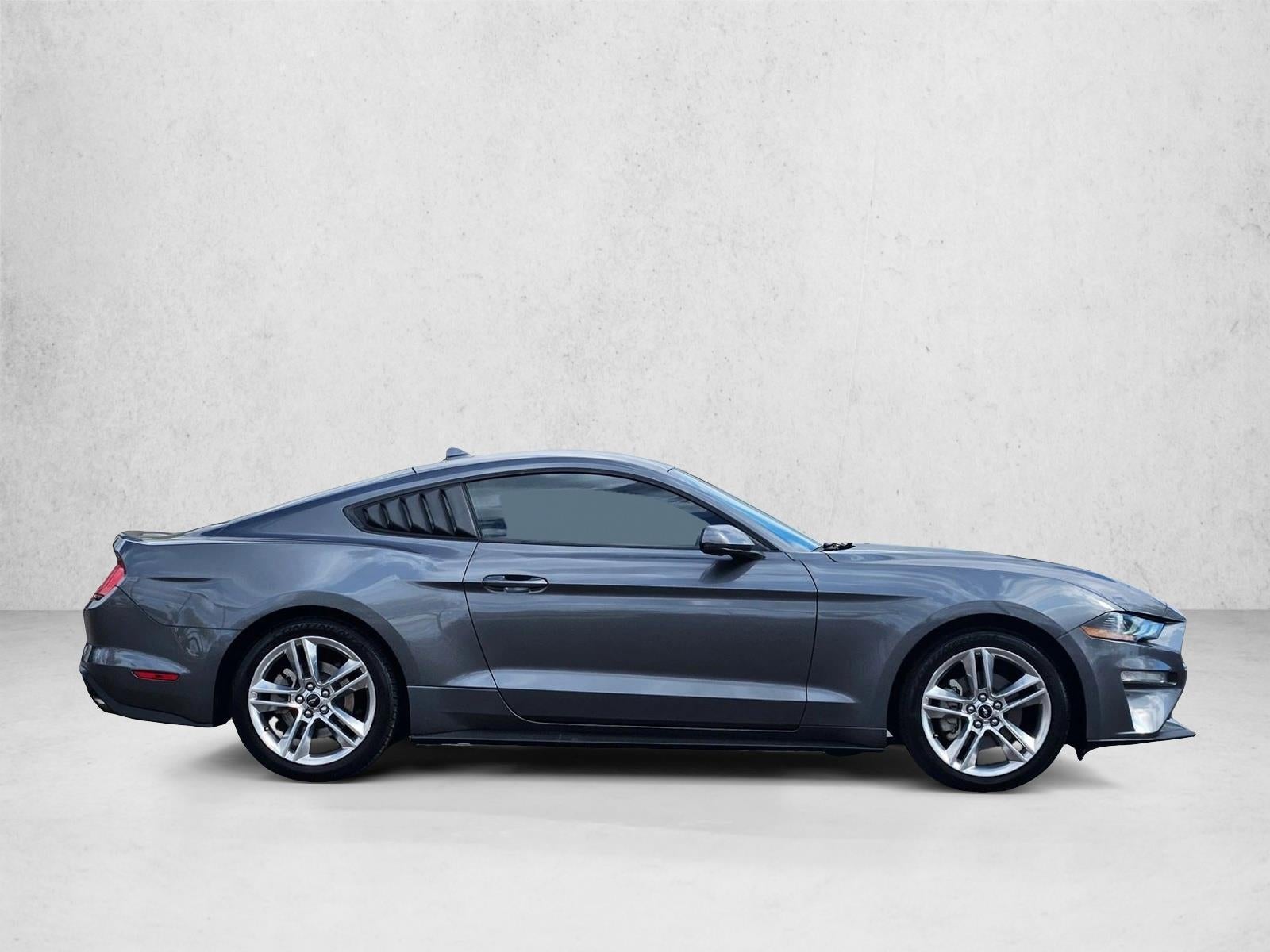 2021 Ford Mustang EcoBoost