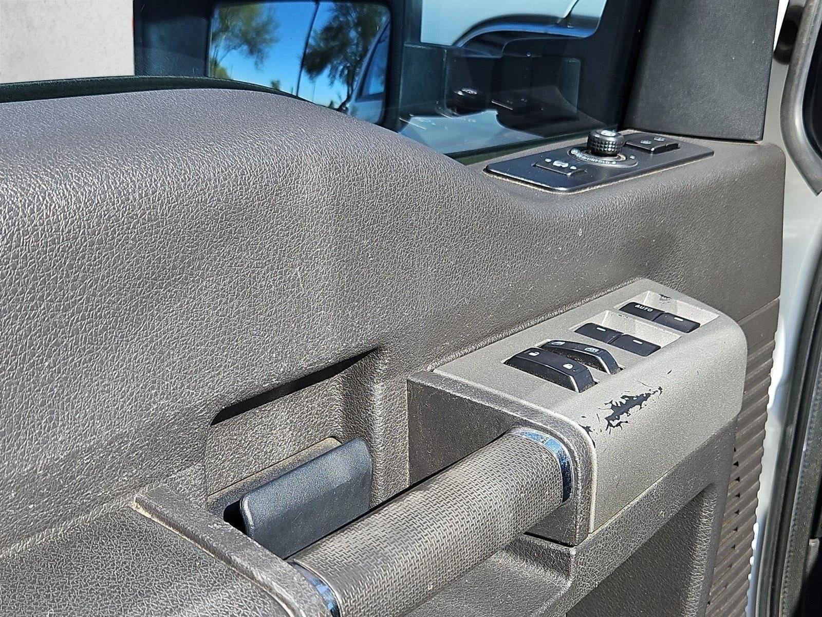 2012 Ford Super Duty F-350 SRW XL