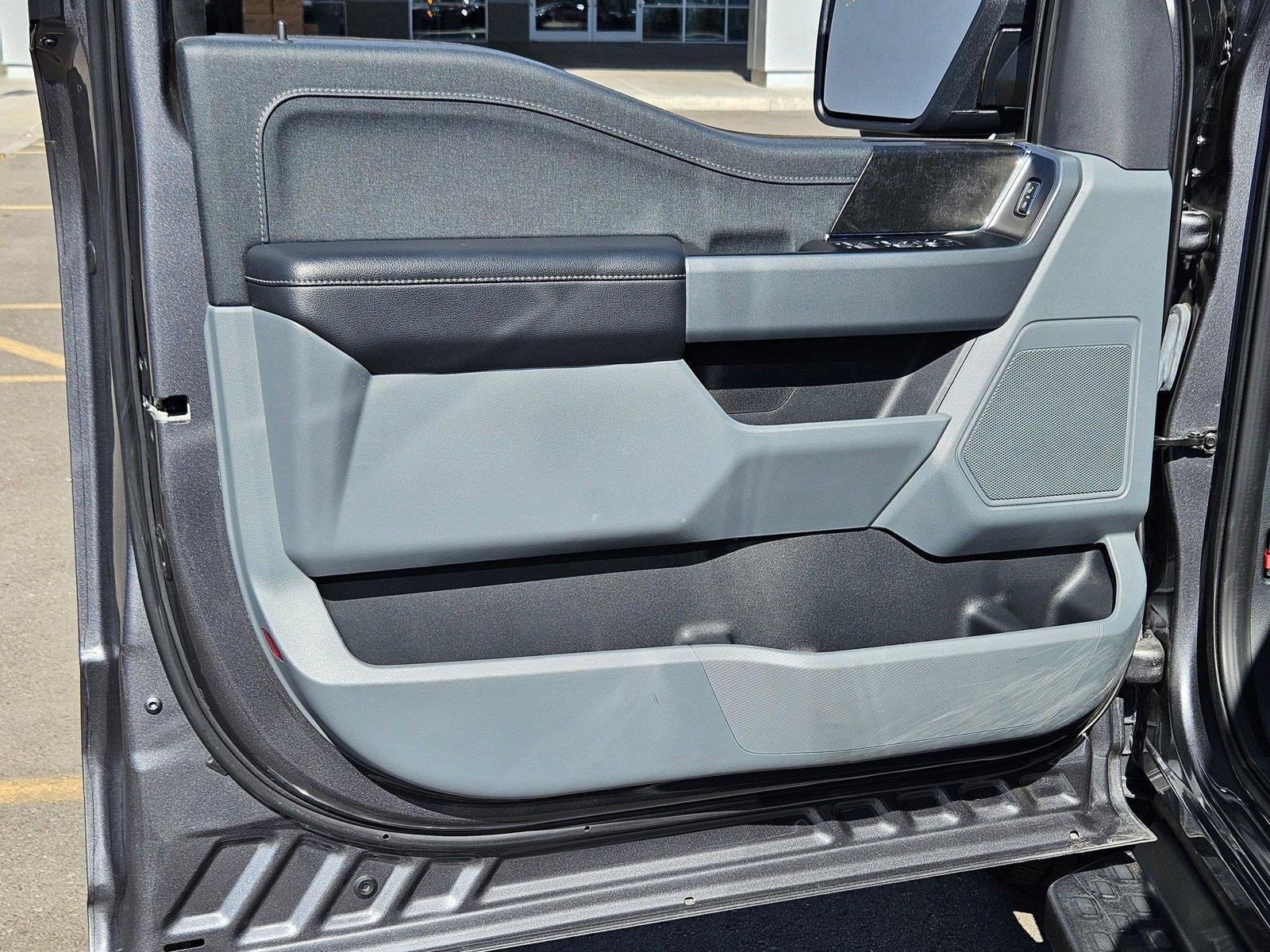 2023 Ford F-150 Lightning XLT