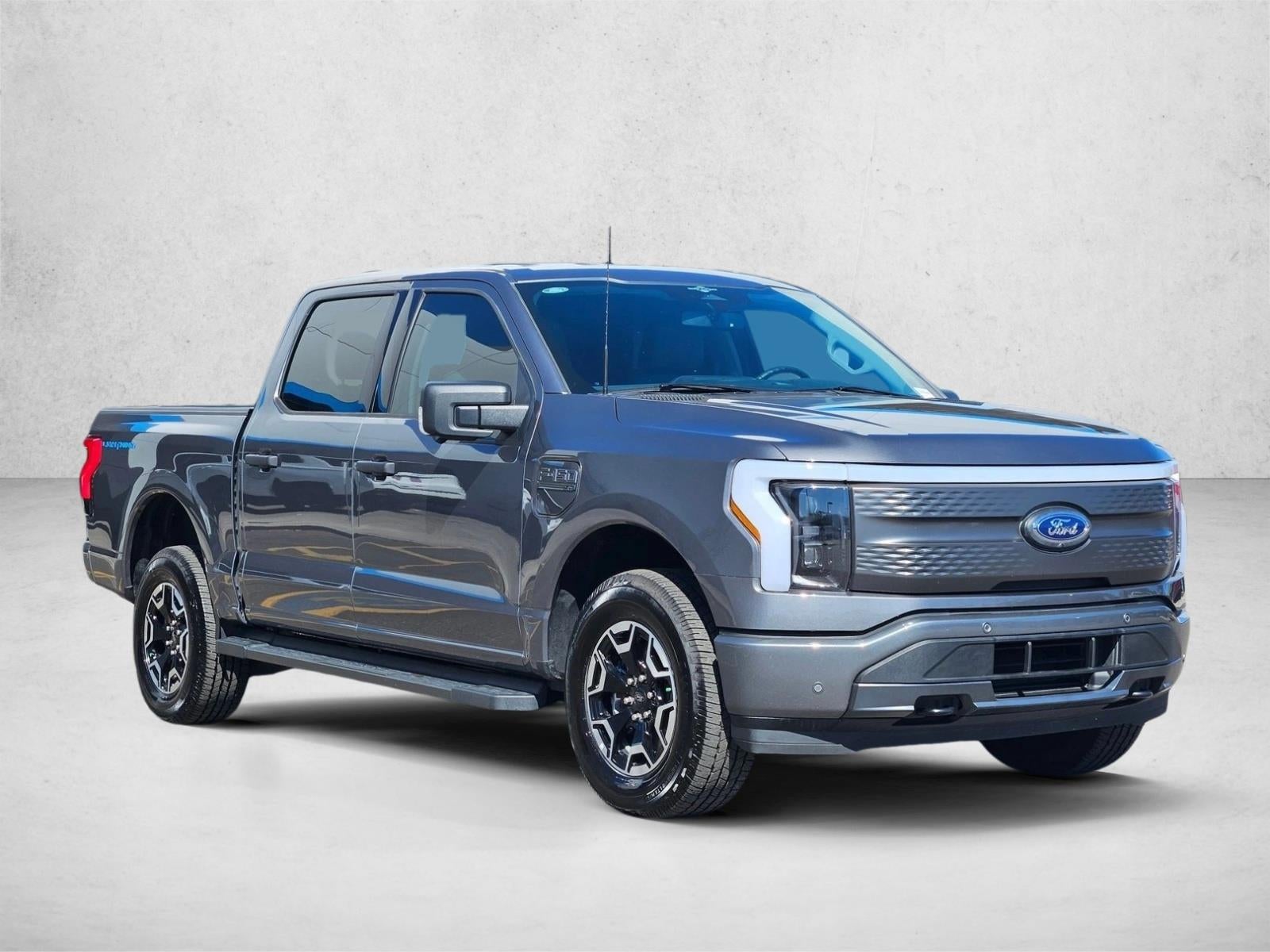 2023 Ford F-150 Lightning XLT