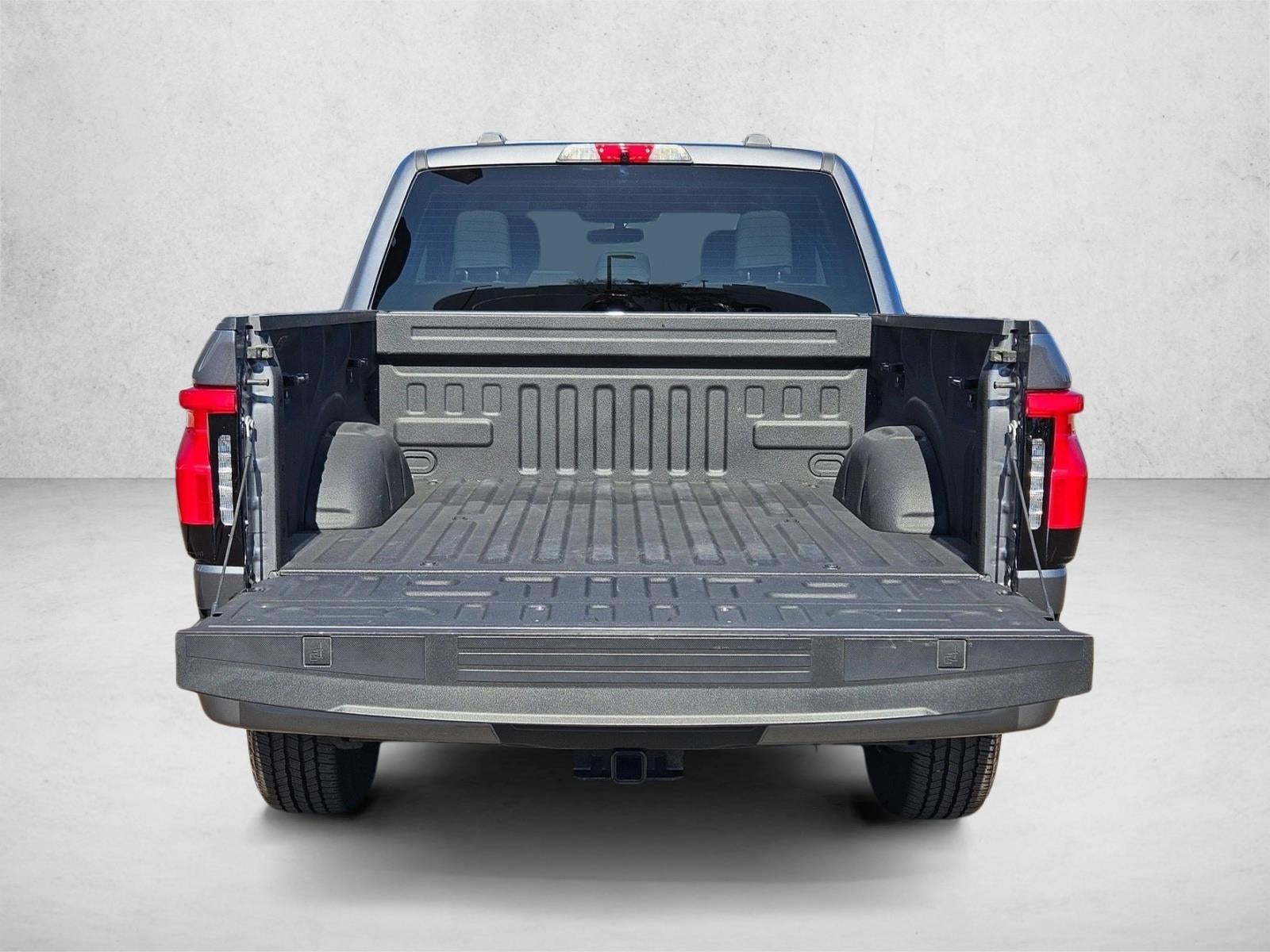 2023 Ford F-150 Lightning XLT
