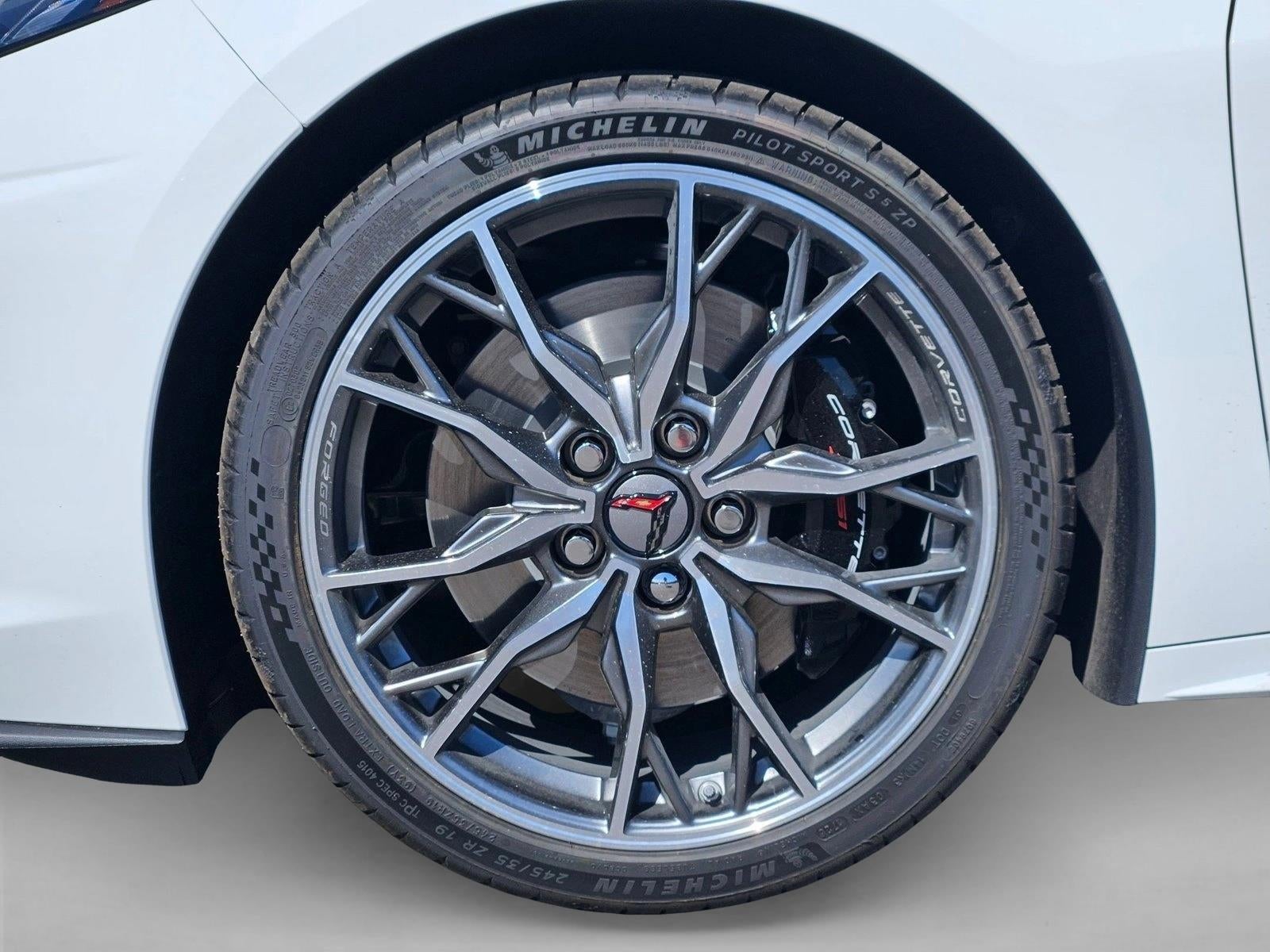 2027 Chevrolet Corvette 2LT - Photo 11