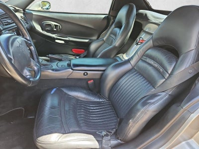 2001 Chevrolet Corvette Base