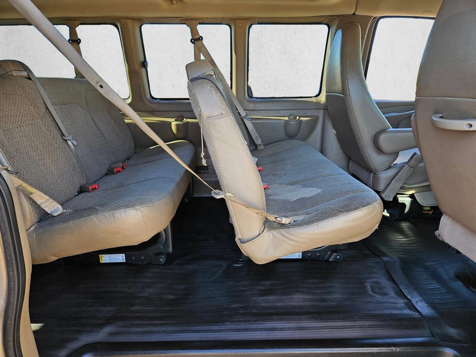 2012 Chevrolet Express Passenger 3500 1LT