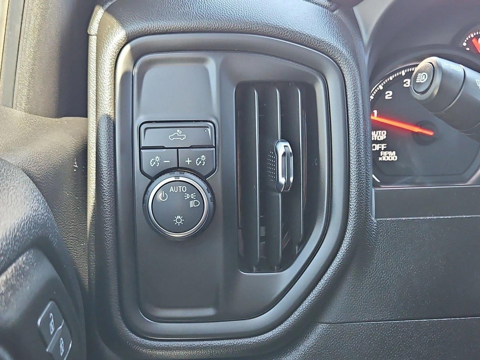2025 Chevrolet Silverado 1500 Custom