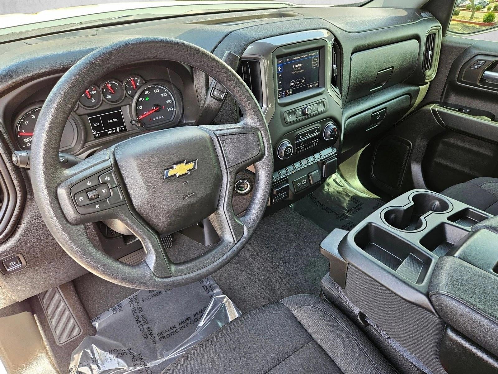 2025 Chevrolet Silverado 1500 Custom