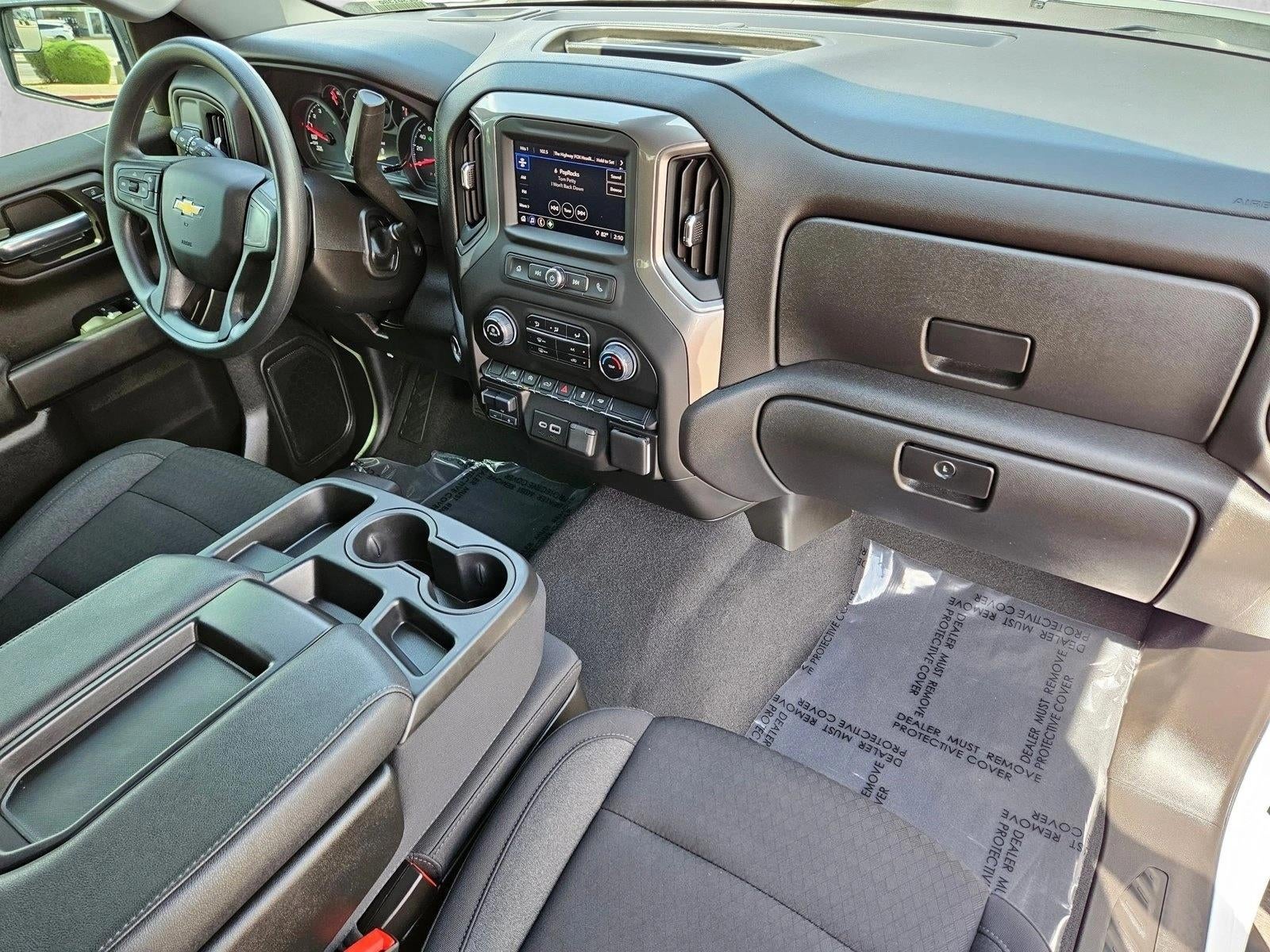 2025 Chevrolet Silverado 1500 Custom