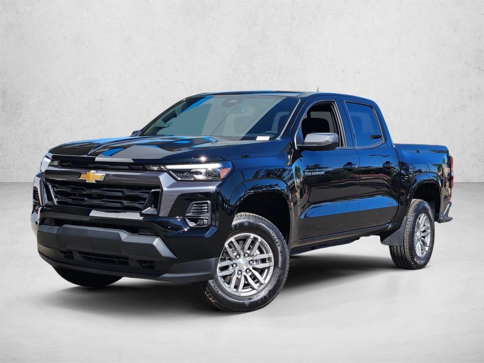 2025 Chevrolet Colorado WT/LT