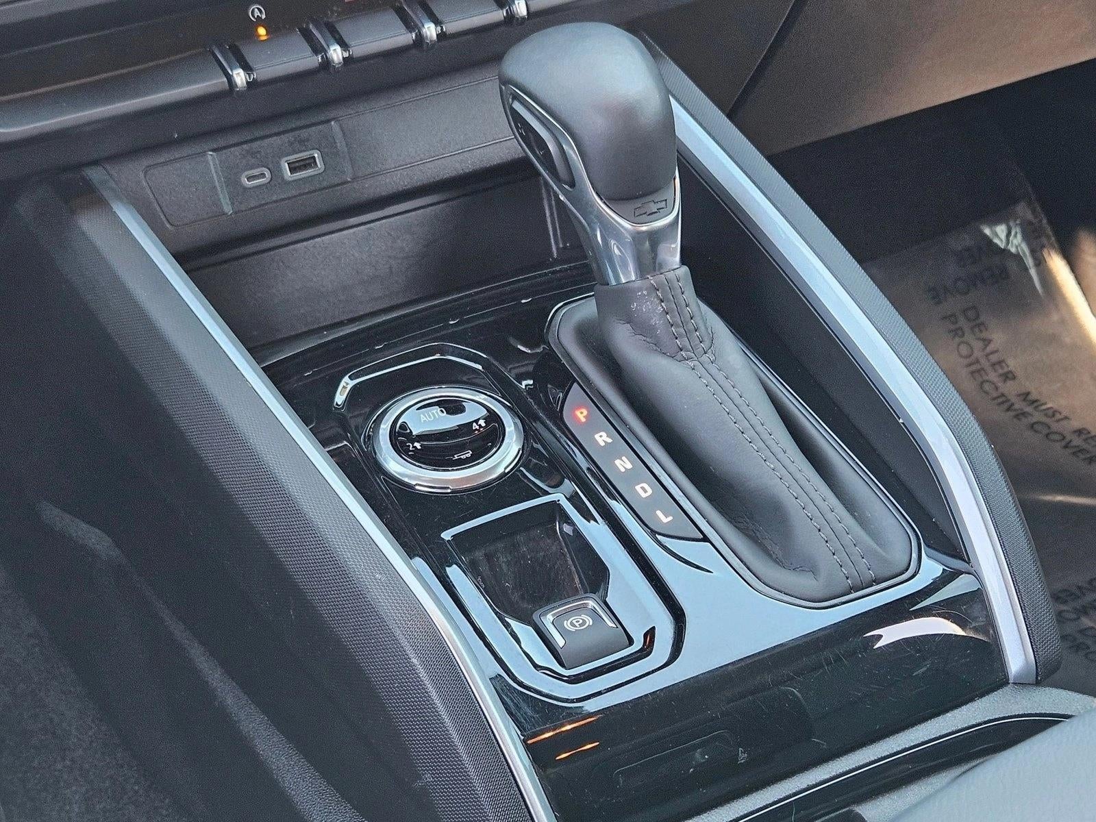 2025 Chevrolet Colorado WT/LT