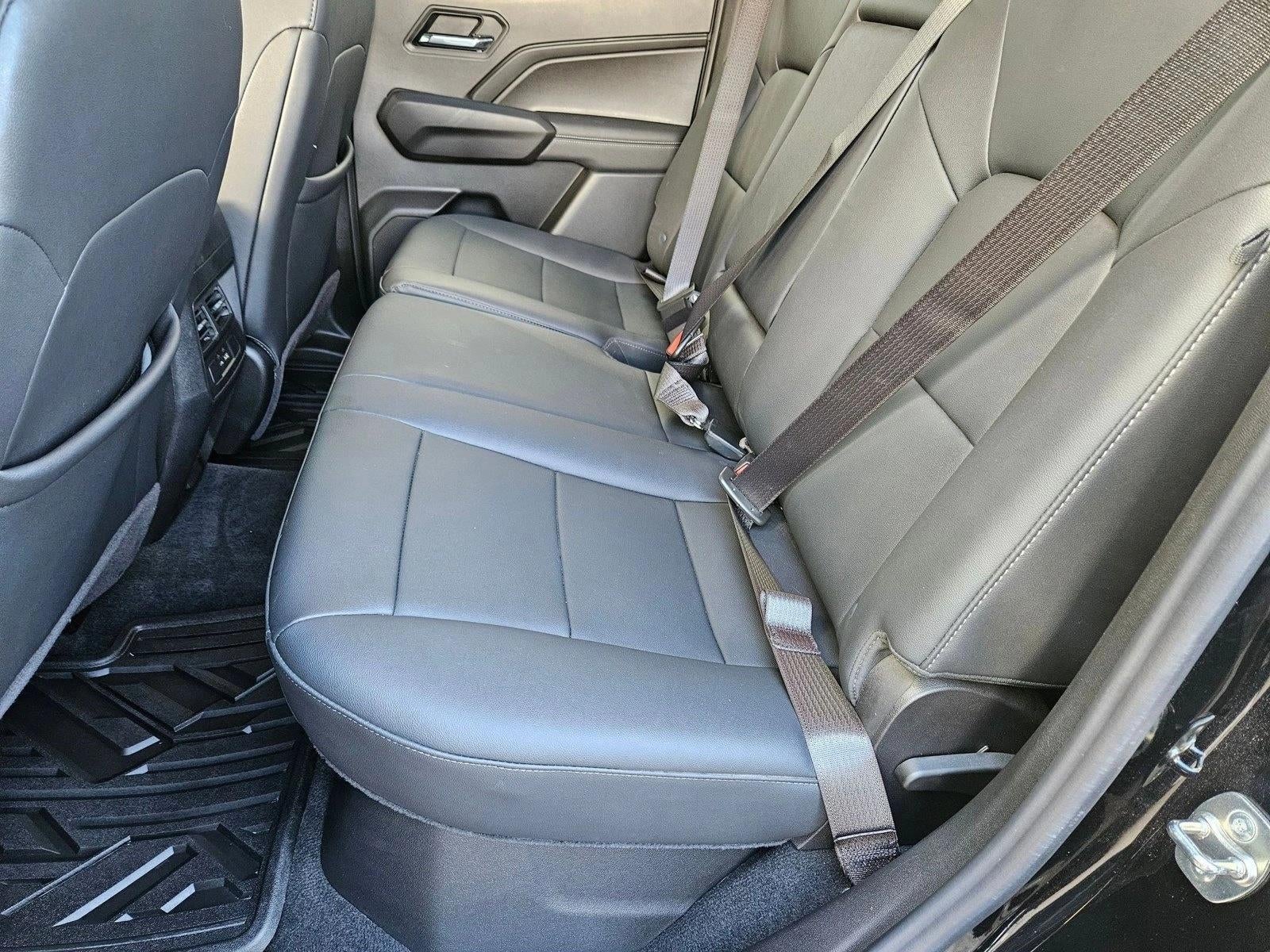 2025 Chevrolet Colorado WT/LT