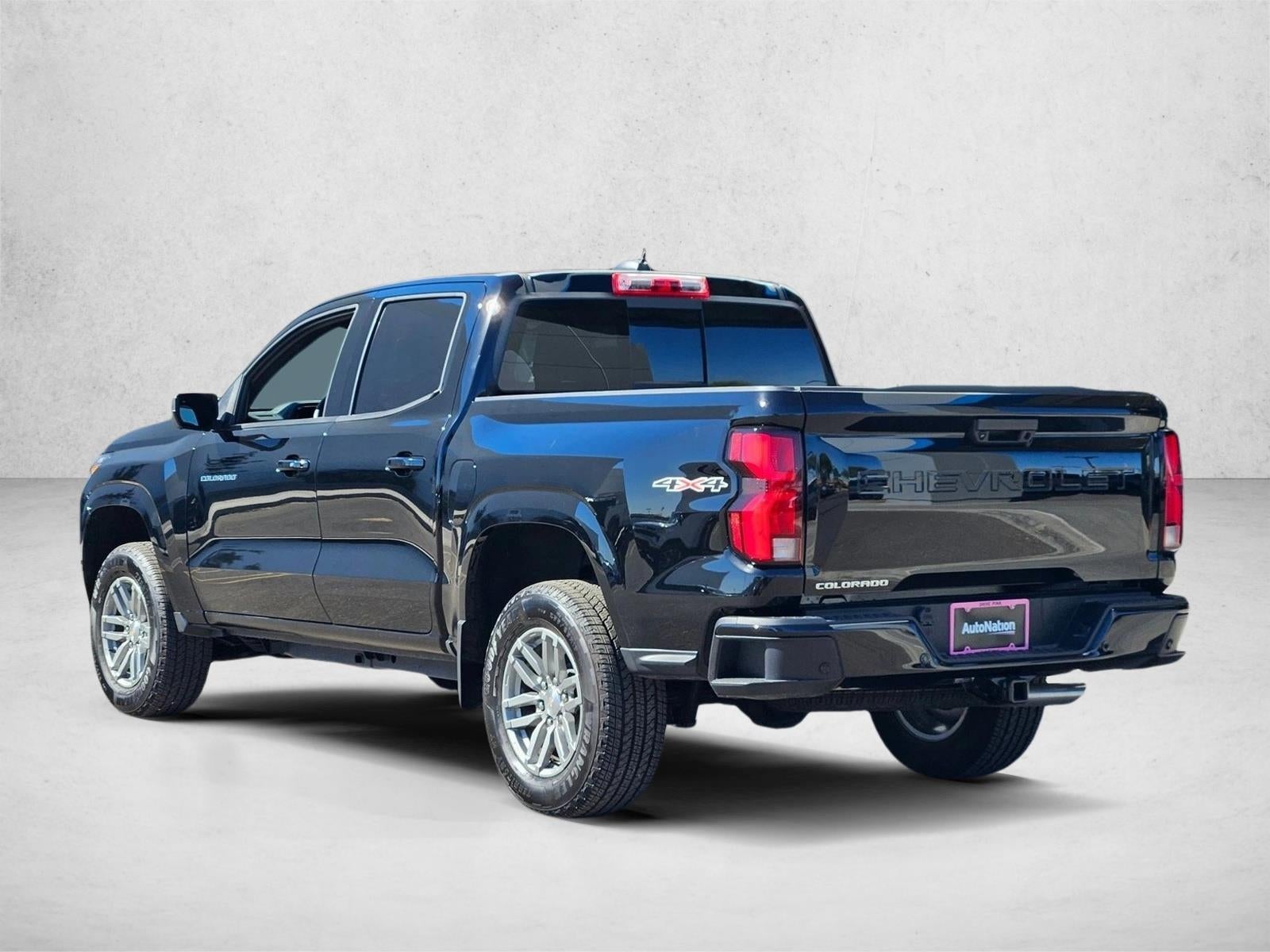 2025 Chevrolet Colorado WT/LT