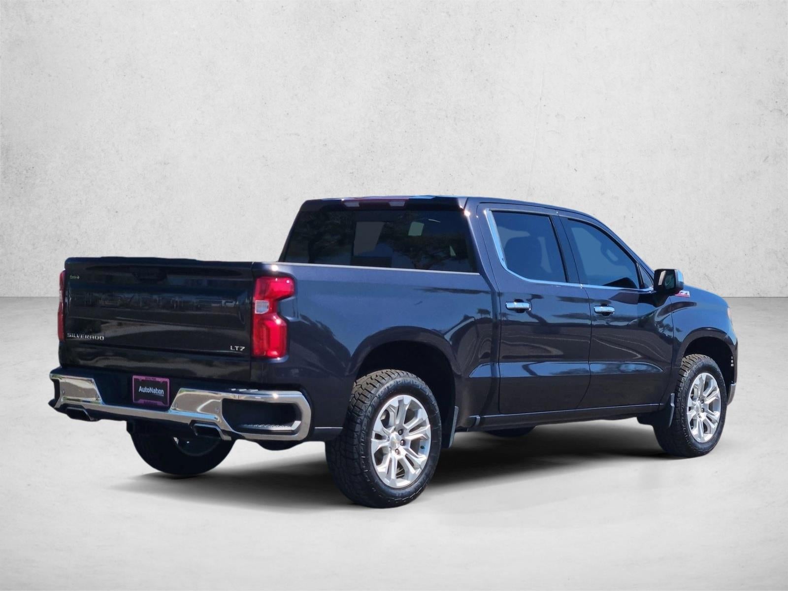 2022 Chevrolet Silverado 1500 LTZ - Photo 8