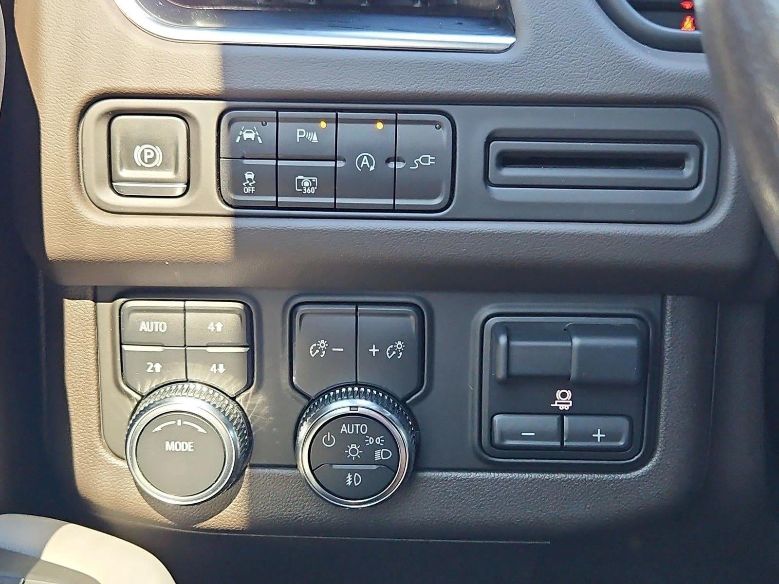 2022 GMC Yukon SLT - Photo 17