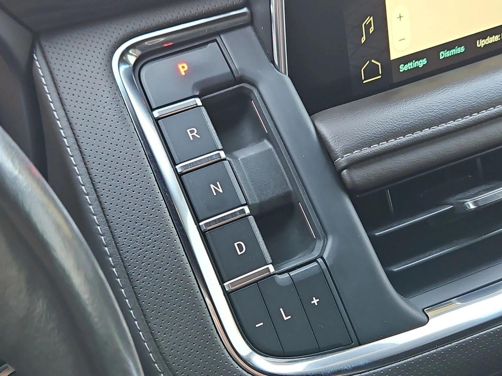 2022 GMC Yukon SLT - Photo 18