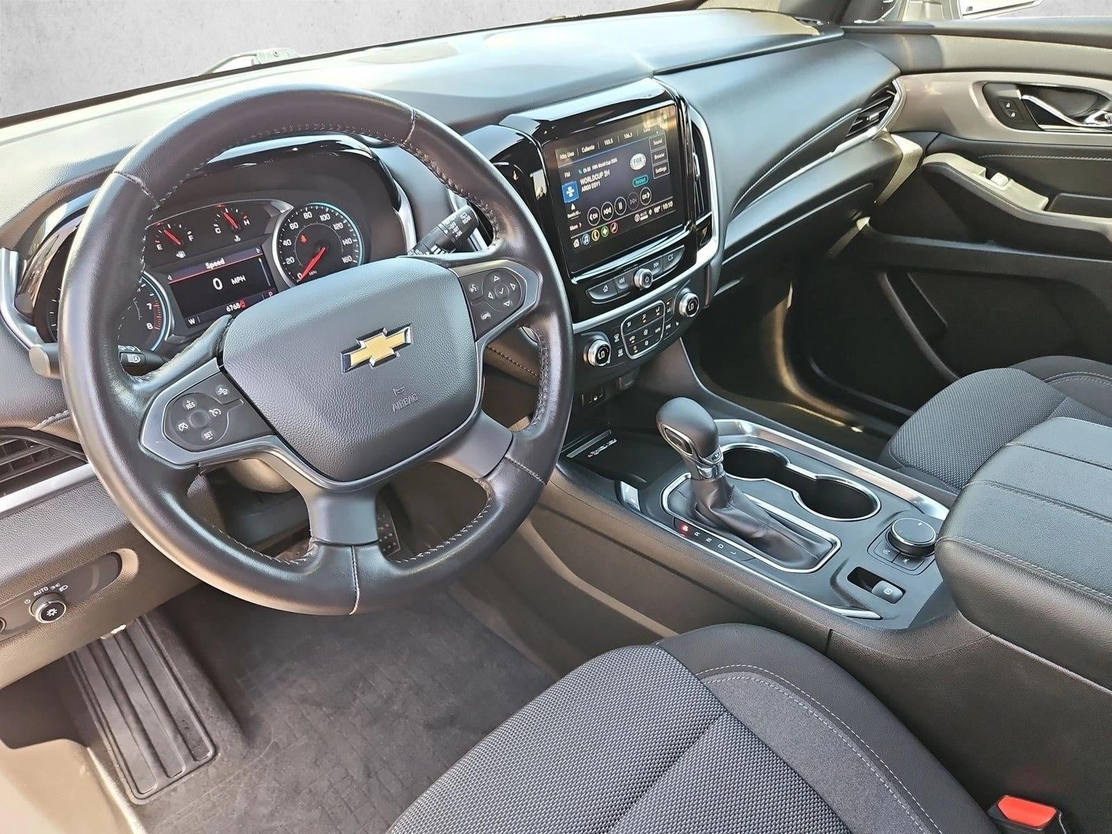 2022 Chevrolet Traverse LT Cloth