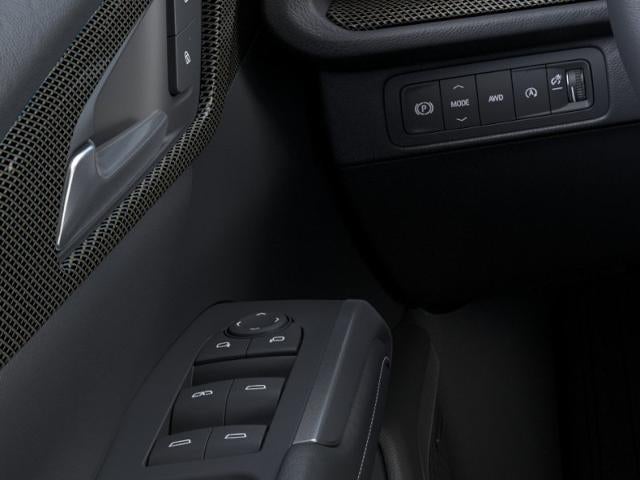 2027 Chevrolet Traverse Z71 - Photo 34