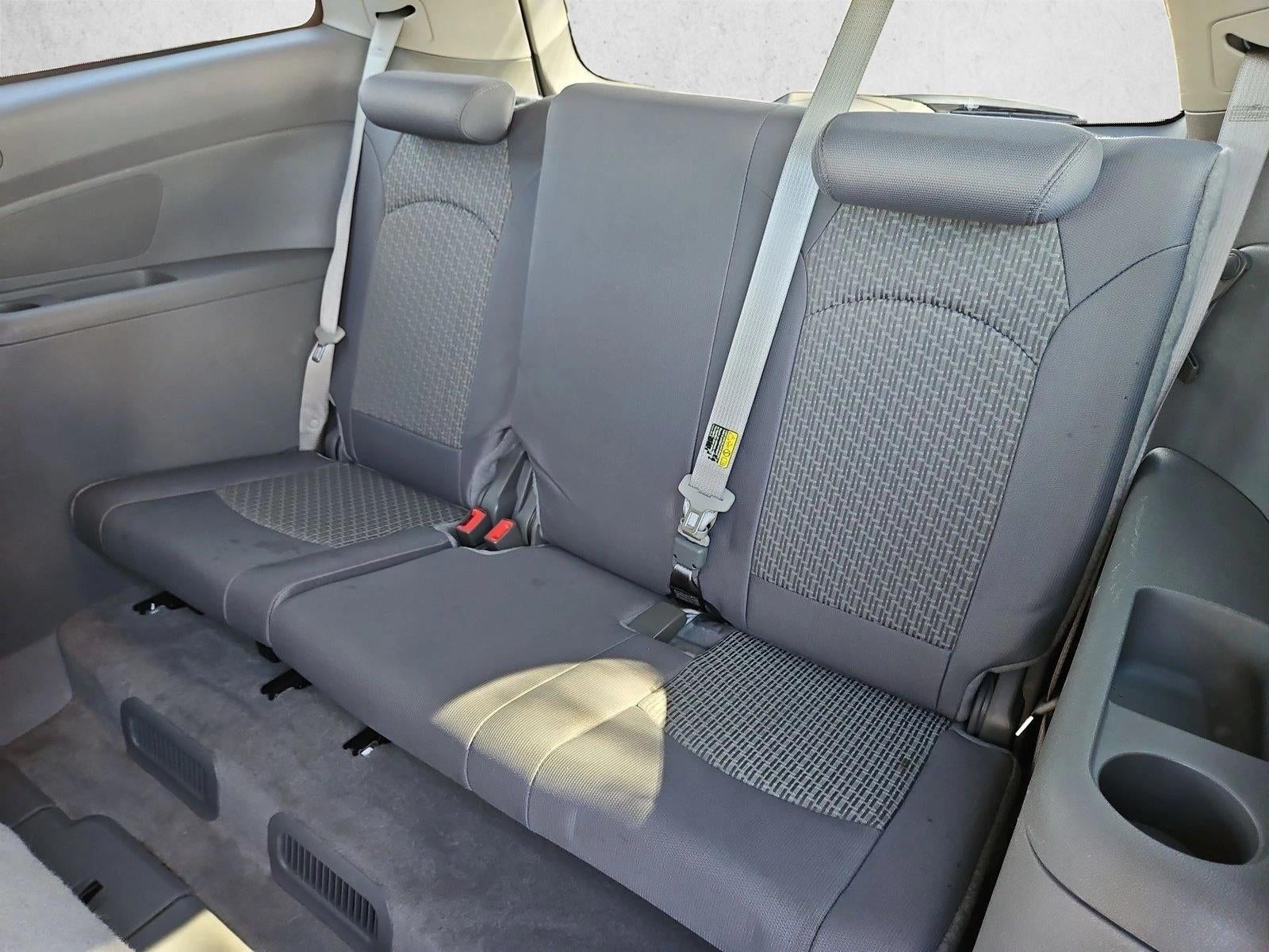 2011 Chevrolet Traverse LS