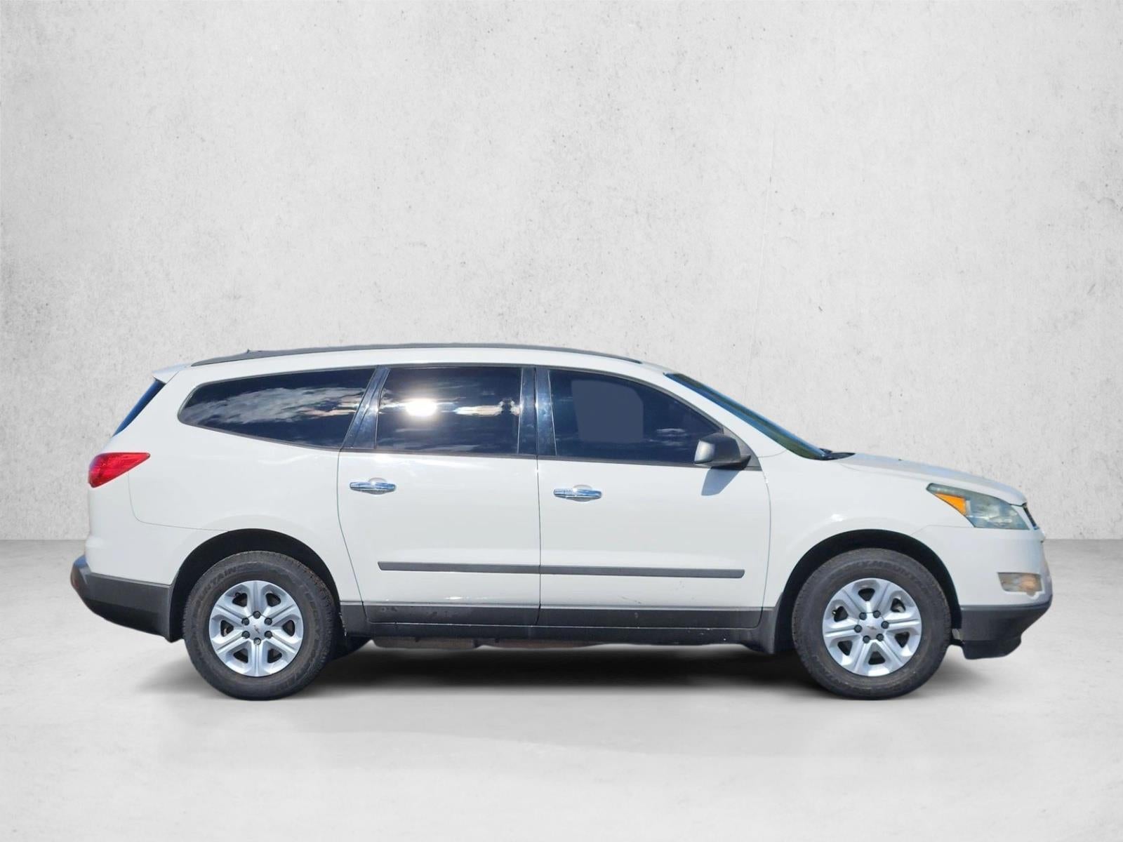 2011 Chevrolet Traverse LS