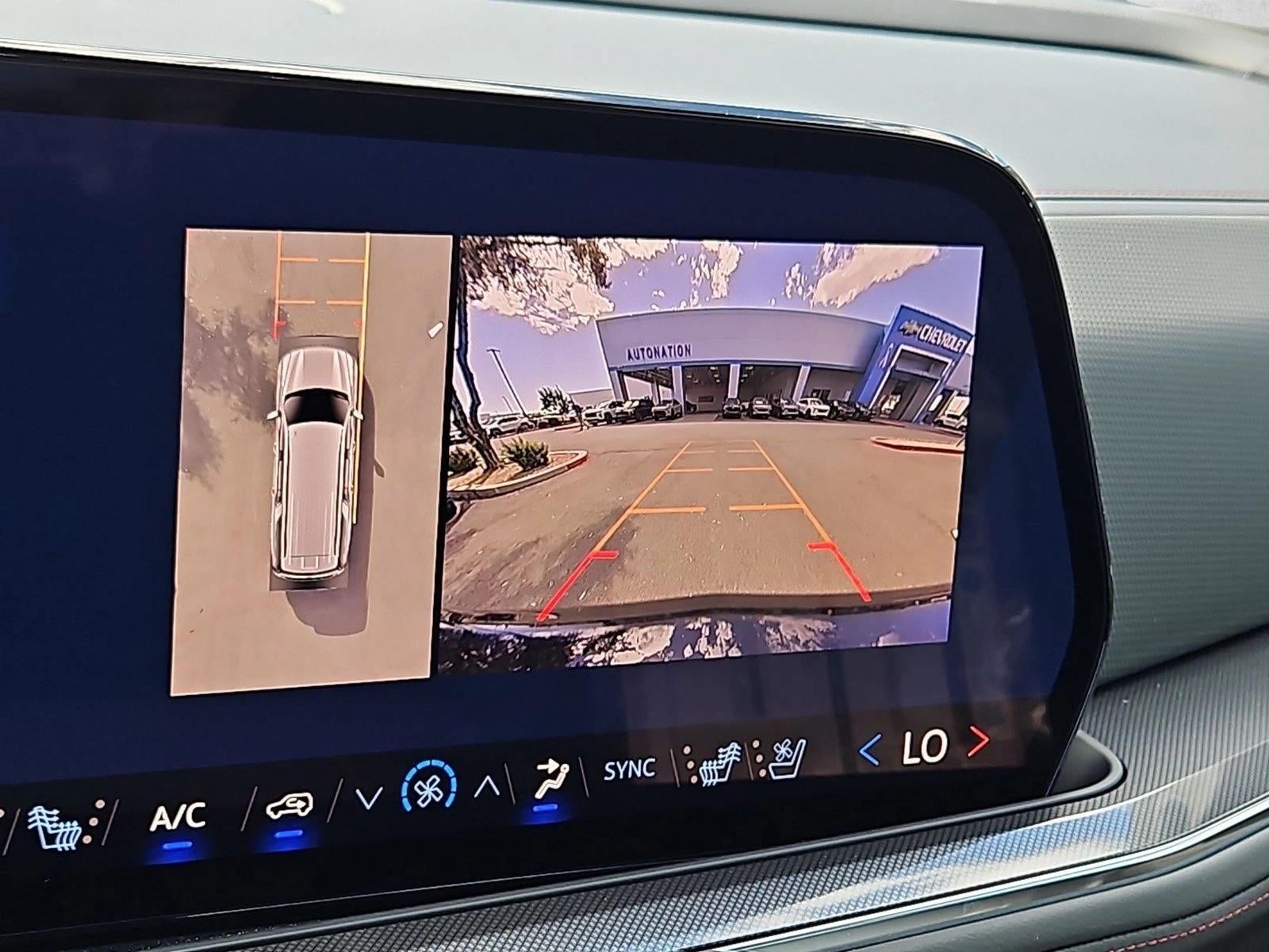 2027 Chevrolet Suburban RST - Photo 13