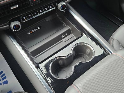 2025 Chevrolet Suburban RST