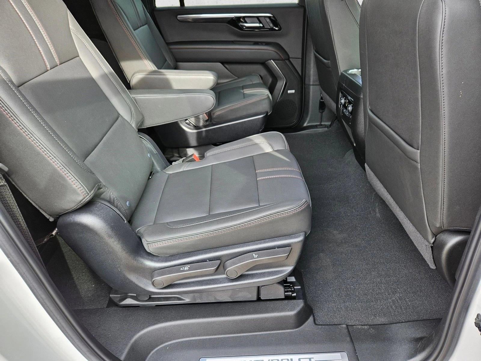 2025 Chevrolet Suburban RST