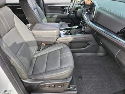 2025 Chevrolet Suburban RST