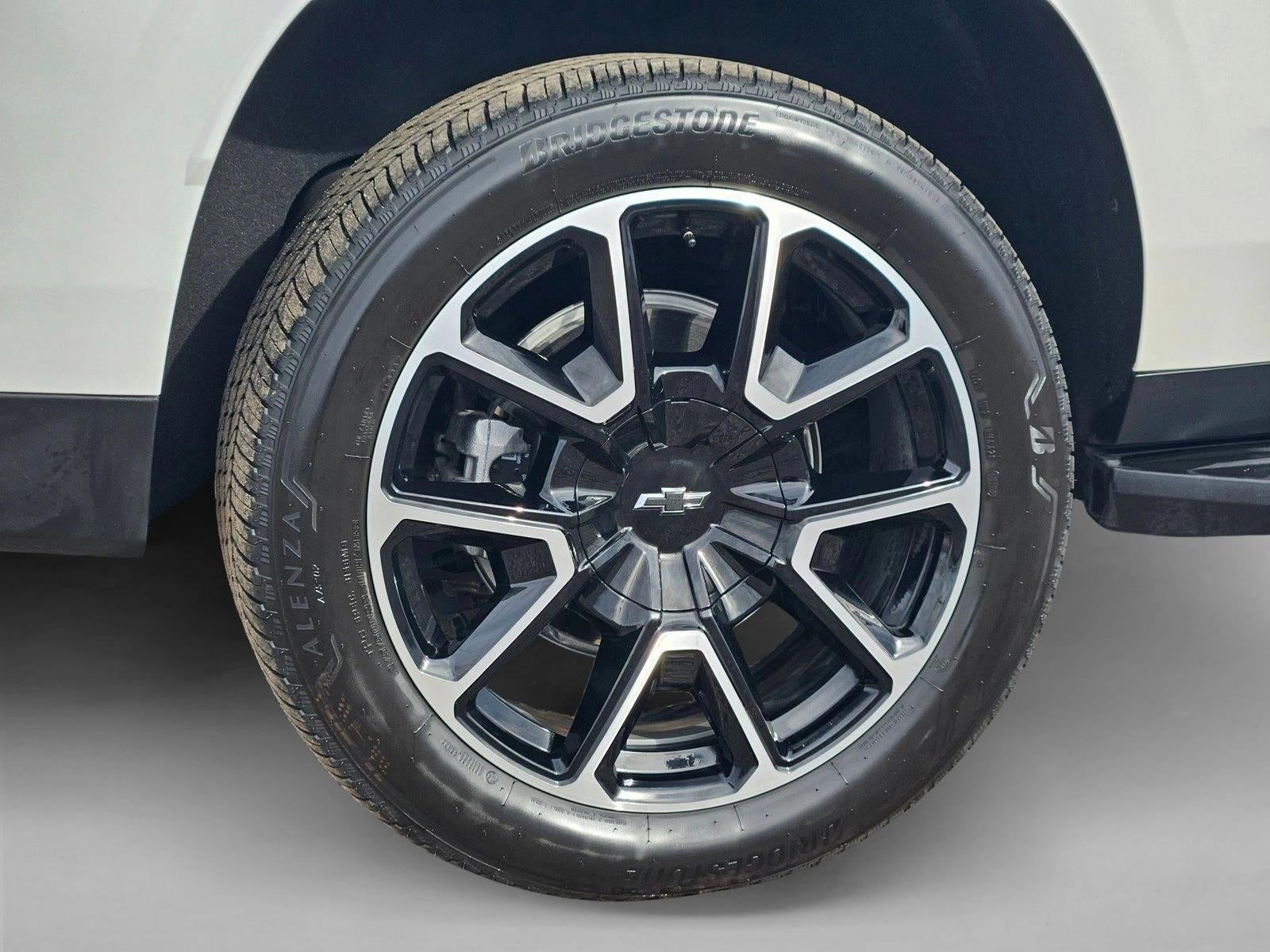 2025 Chevrolet Suburban RST