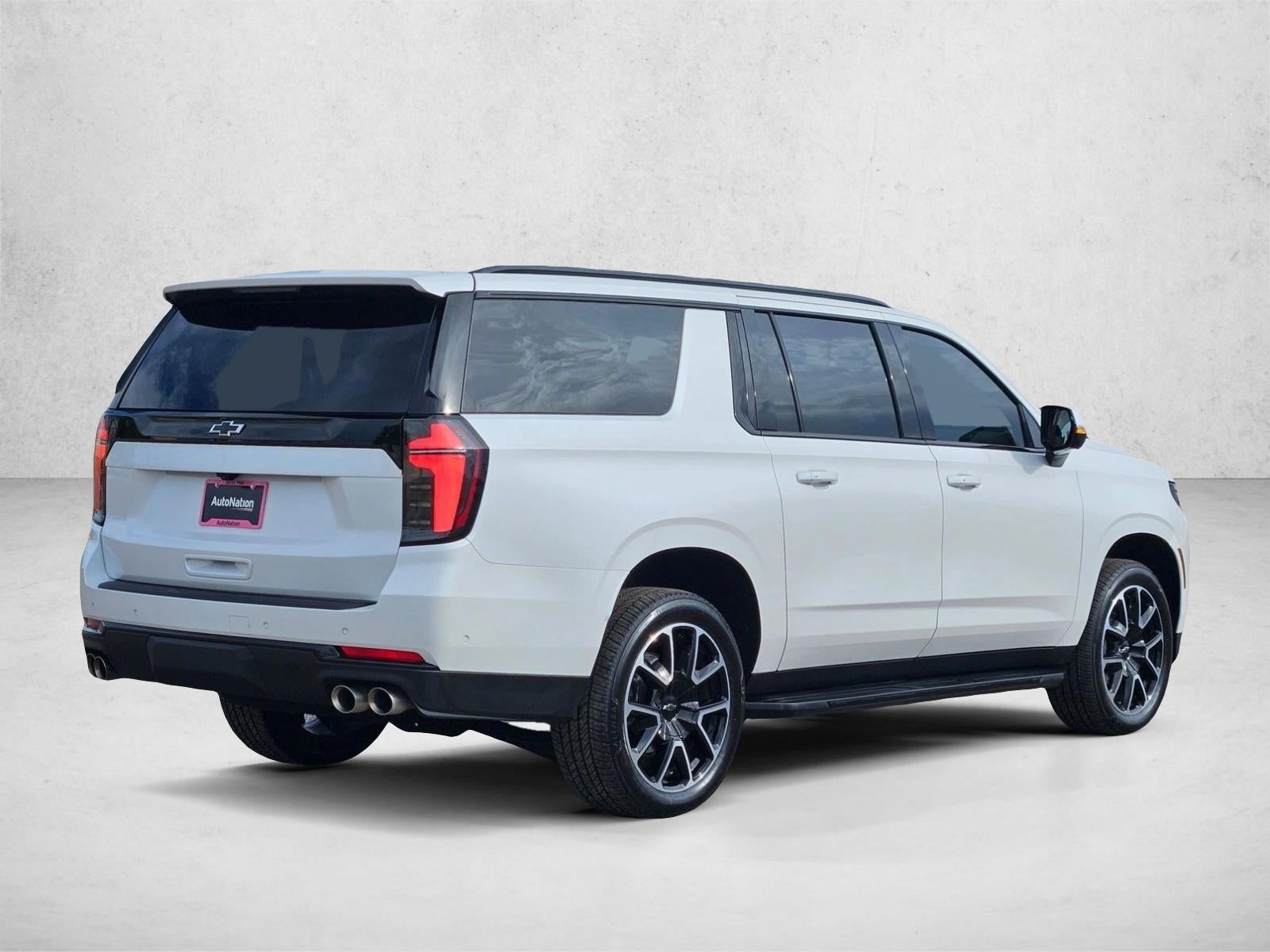 2025 Chevrolet Suburban RST