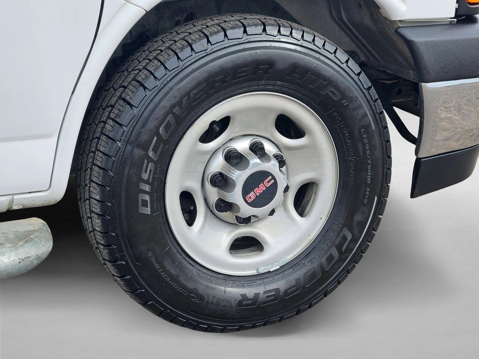 2017 GMC Savana Cargo 2500 Base