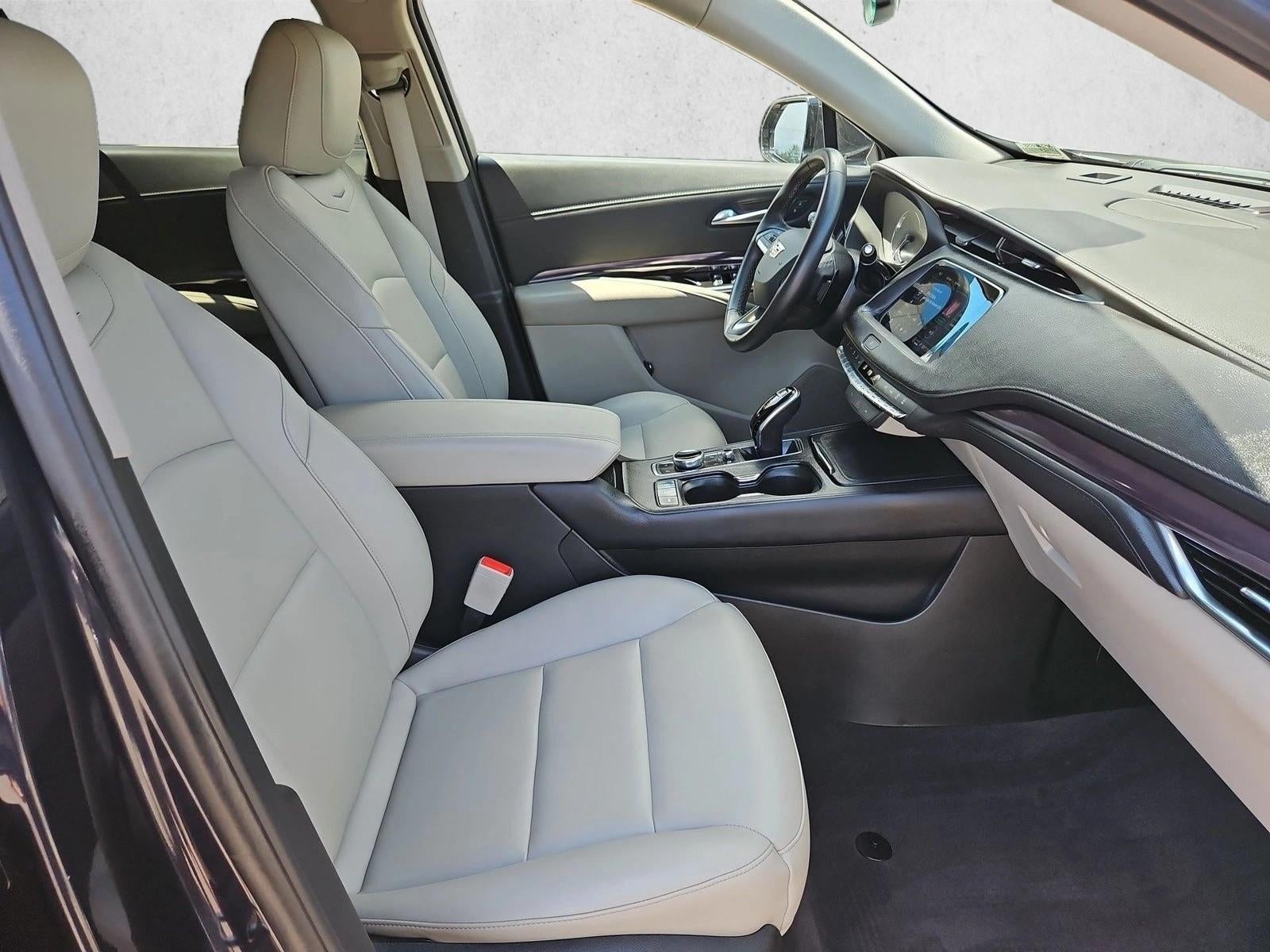 2022 Cadillac XT4 FWD Luxury