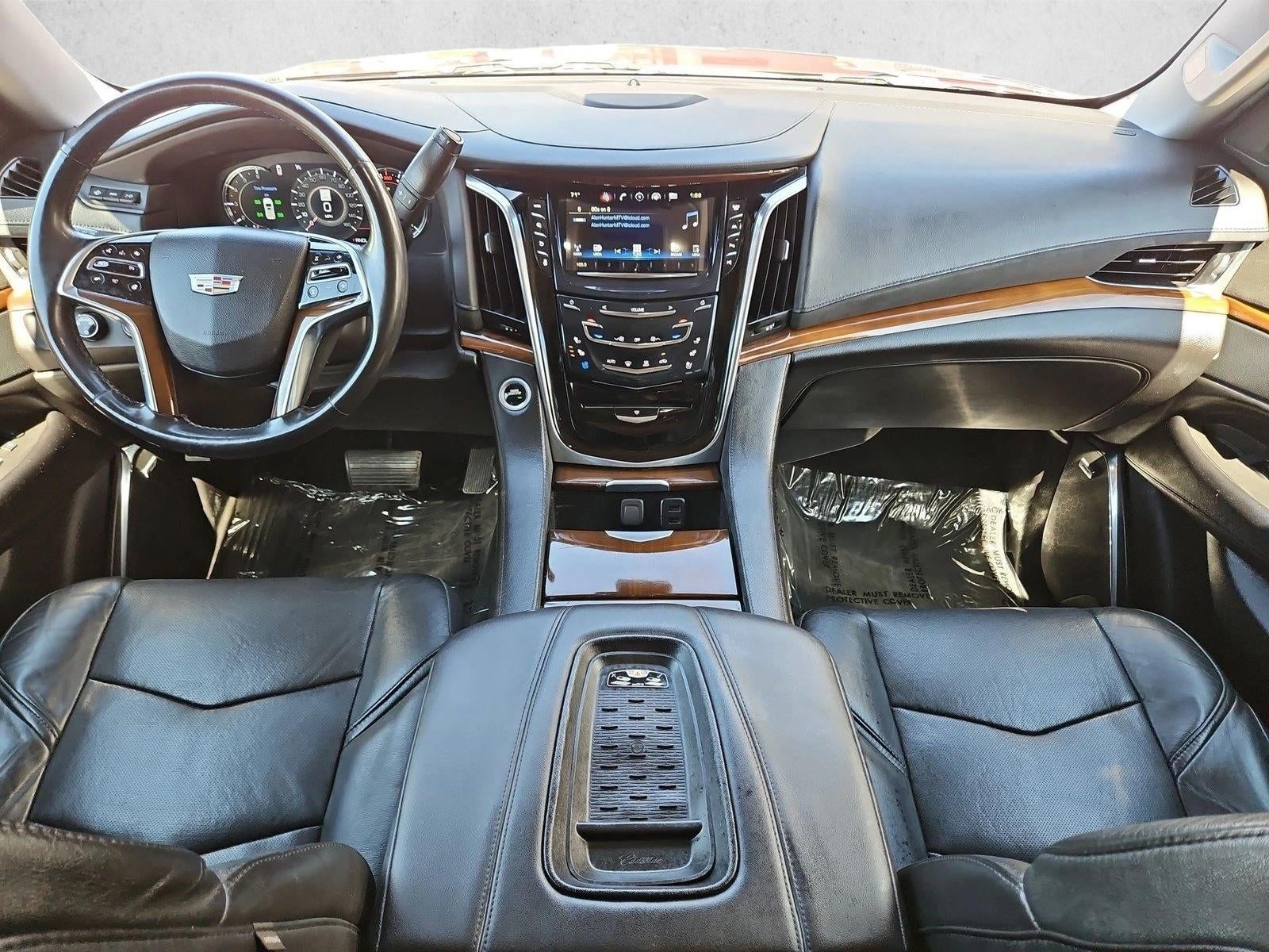 2017 Cadillac Escalade ESV Luxury