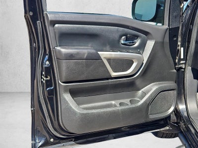 2024 Nissan TITAN Crew Cab SV 4x4