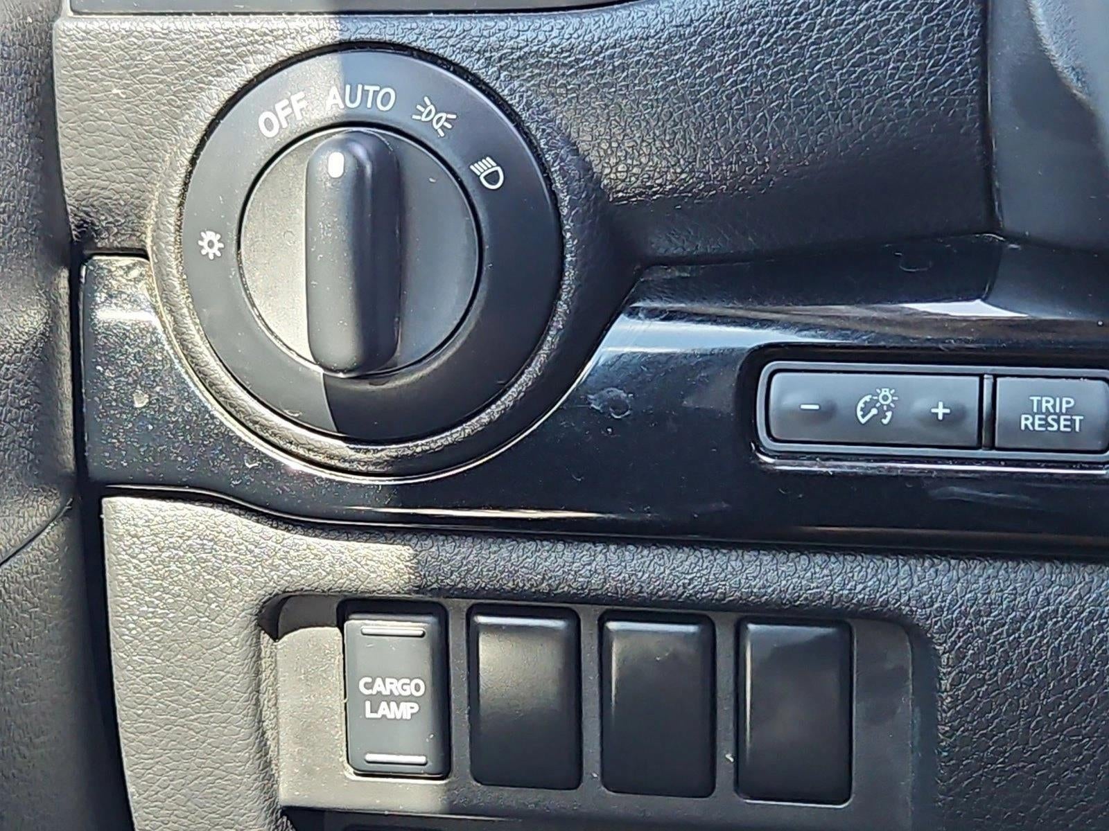 2024 Nissan TITAN Crew Cab SV 4x4