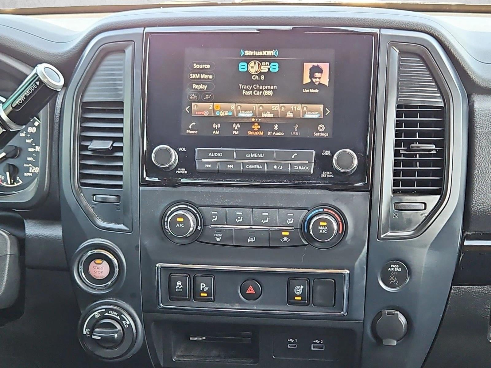 2024 Nissan TITAN Crew Cab SV 4x4