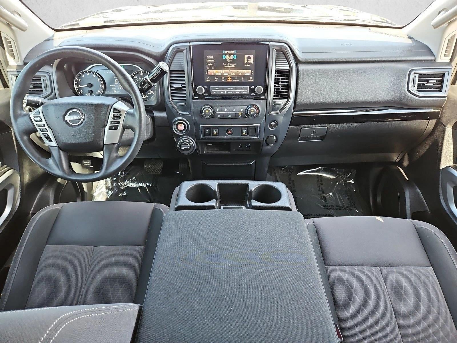 2024 Nissan TITAN Crew Cab SV 4x4