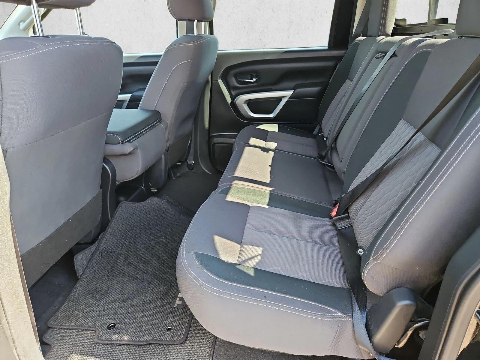 2024 Nissan TITAN Crew Cab SV 4x4