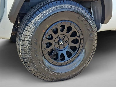 2024 Nissan Frontier Crew Cab SV 4x2
