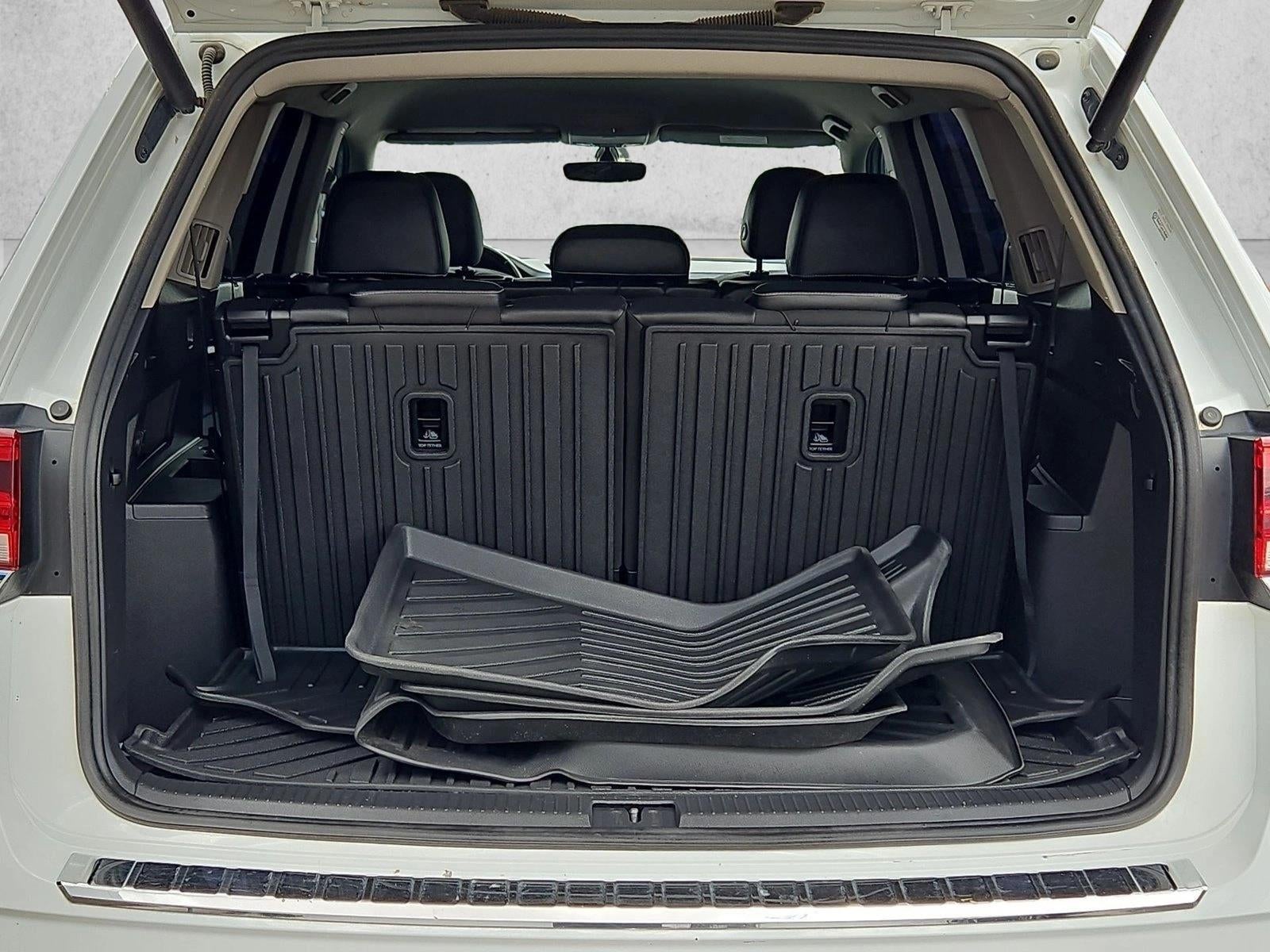 2021 Volkswagen Atlas 3.6L V6 SE w/Technology R-Line