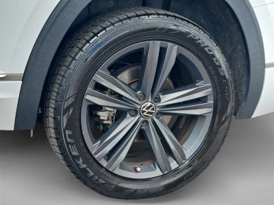 2021 Volkswagen Atlas 3.6L V6 SE w/Technology R-Line